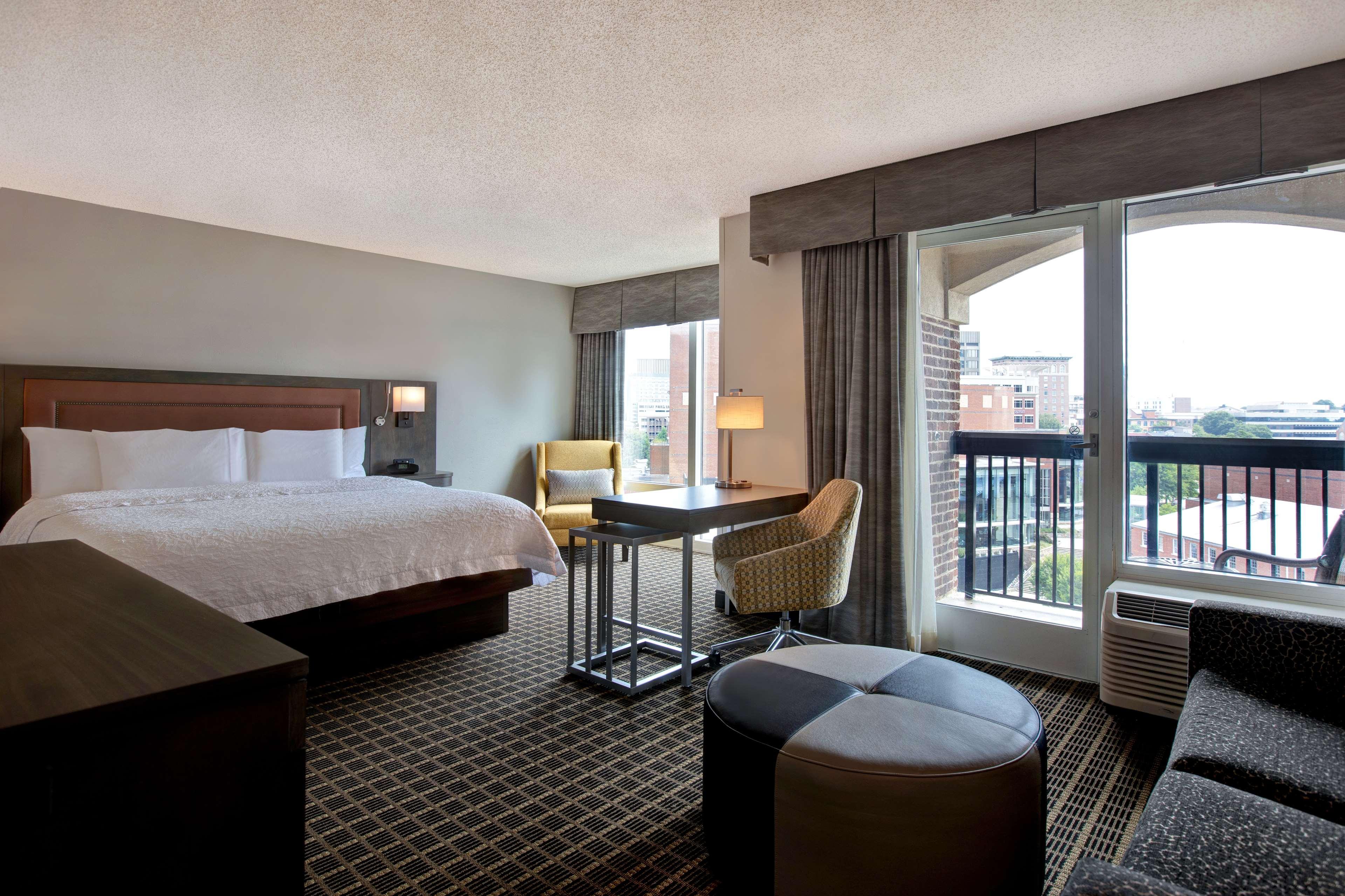 Hampton Inn & Suites Greenville-Downtown-Riverplace Kültér fotó