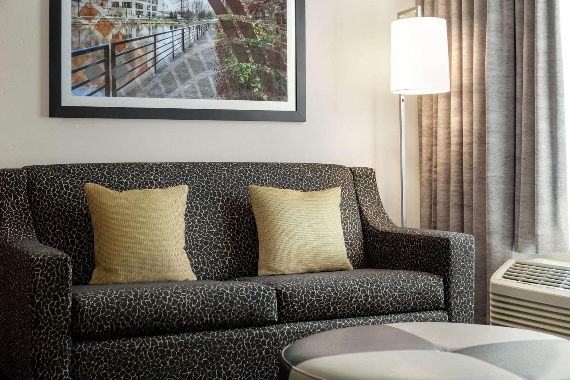 Hampton Inn & Suites Greenville-Downtown-Riverplace Kültér fotó